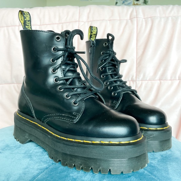 Dr. Marten's Black Jadon - Picture 3 of 4